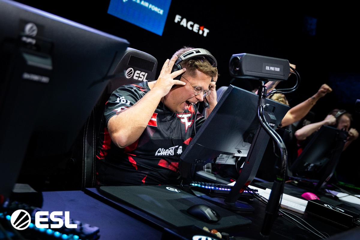 FaZe against Complexity for the title in Sydney