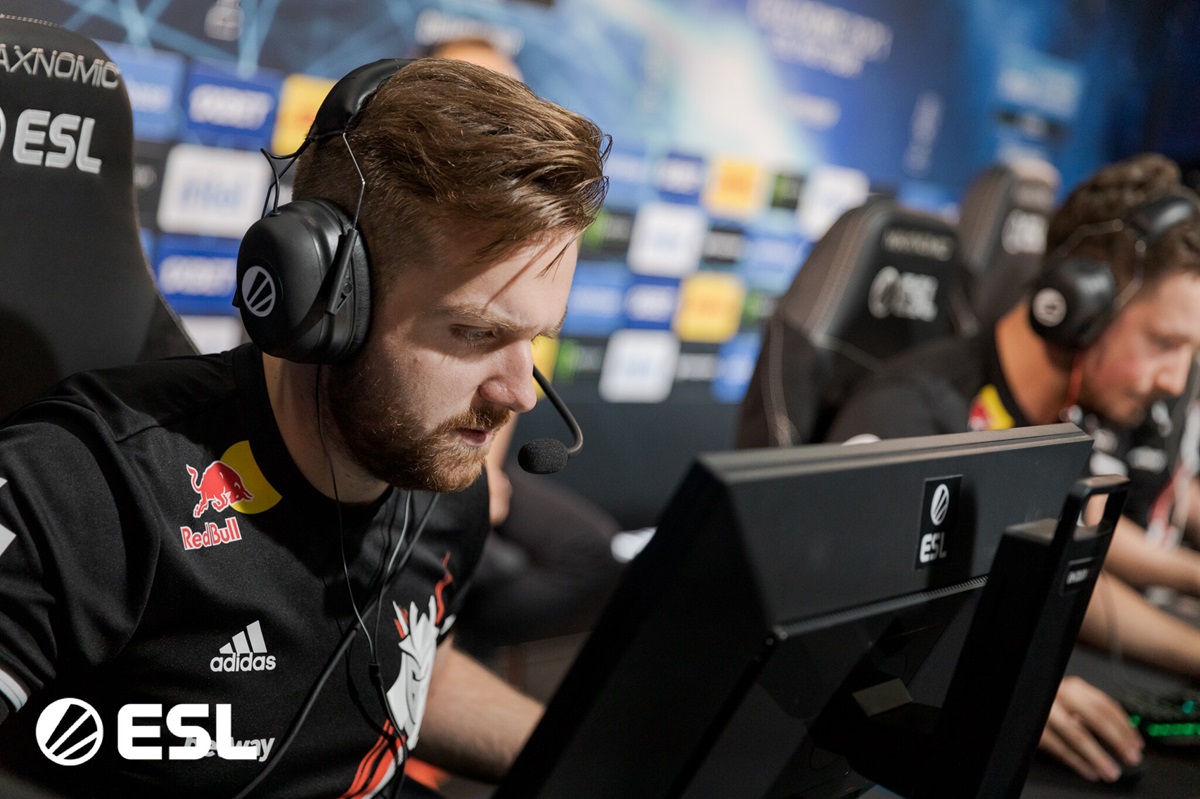 G2 savladao MOUZ na startu BLAST-a